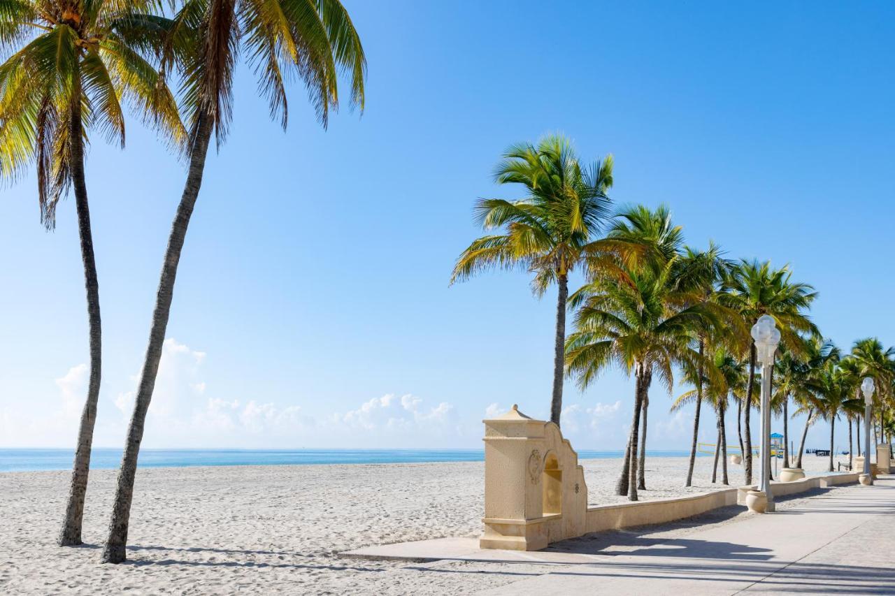 Costa Hollywood Beach Resort - An All Suite Hotel Exterior foto